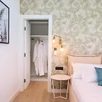Luxury Cecilia With 4 En-suite Bedrooms Located 250m From The In Podstrana, Max 8 People Villa *
